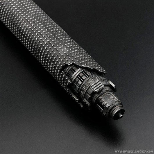 Spada laser da combattimento replica. Cal Kestis Versione Danneggiata e Invecchiata