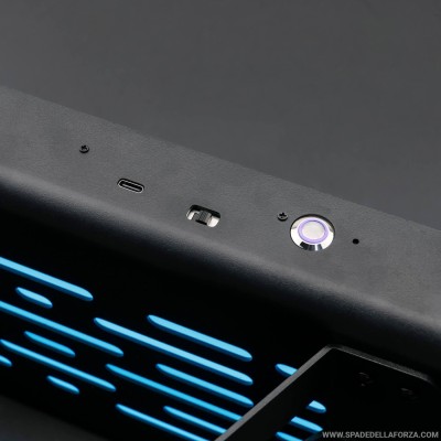 supporto per spade laser in metallo con luci.