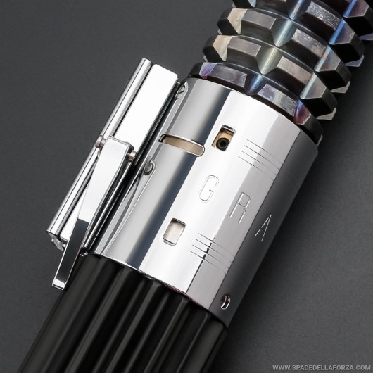 Replica combat lightsaber. Obi-Wan Kenobi episode 4 with exposed crystal